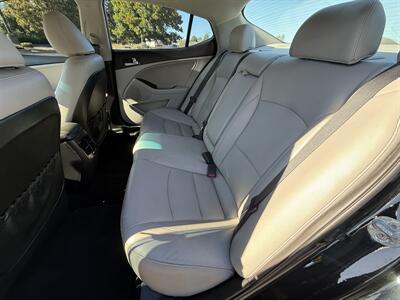 2015 Kia Optima EX - Photo 13 - Salem, OR 97317