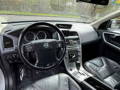 2010 Volvo XC60 T6   - Photo 9 - Salem, OR 97317