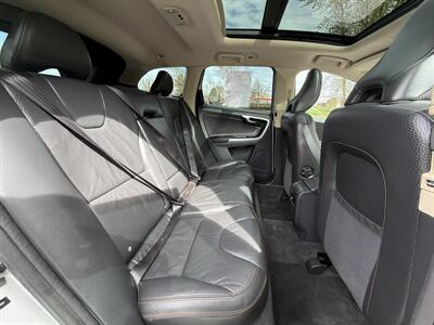 2010 Volvo XC60 T6   - Photo 14 - Salem, OR 97317
