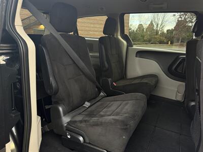 2012 Dodge Grand Caravan American Value Package - Photo 16 - Salem, OR 97317