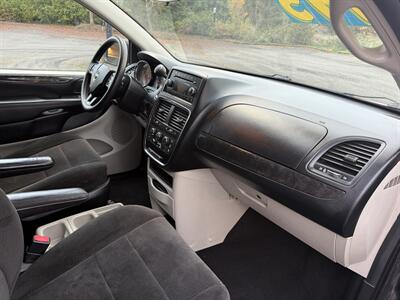 2012 Dodge Grand Caravan American Value Package - Photo 18 - Salem, OR 97317