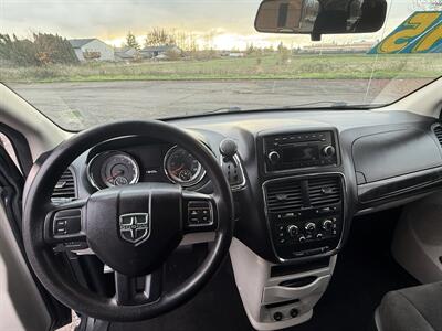 2012 Dodge Grand Caravan American Value Package - Photo 10 - Salem, OR 97317
