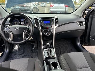 2013 Hyundai ELANTRA GT   - Photo 11 - Salem, OR 97317