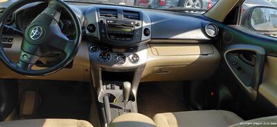 2009 Toyota RAV4 Limited - Photo 5 - Medford, OR 97501