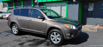 2009 Toyota RAV4 Limited - Photo 8 - Medford, OR 97501