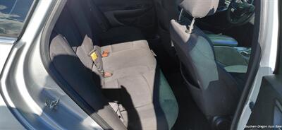 2018 Chevrolet Malibu LT   - Photo 6 - Medford, OR 97501