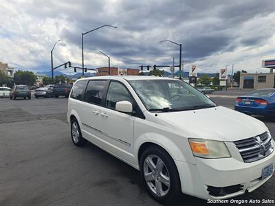 2008 Dodge Grand Caravan SXT   - Photo 8 - Medford, OR 97501