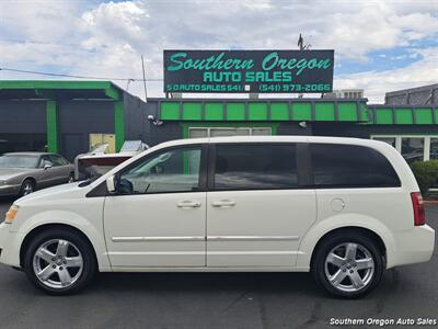 2008 Dodge Grand Caravan SXT   - Photo 1 - Medford, OR 97501