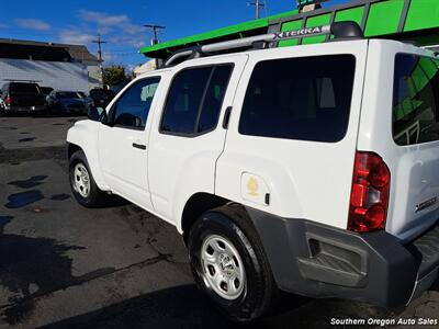 2010 Nissan Xterra S   - Photo 4 - Medford, OR 97501