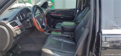 2009 Cadillac Escalade ESV - Photo 6 - Medford, OR 97501