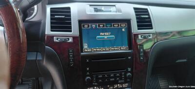 2009 Cadillac Escalade ESV - Photo 4 - Medford, OR 97501