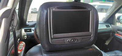 2009 Cadillac Escalade ESV - Photo 9 - Medford, OR 97501