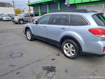 2014 Subaru Outback 2.5i Limited   - Photo 6 - Medford, OR 97501