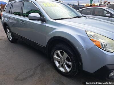 2014 Subaru Outback 2.5i Limited   - Photo 7 - Medford, OR 97501