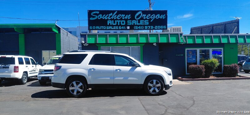 2015 GMC Acadia SLE-2   - Photo 1 - Medford, OR 97501