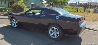 2012 Dodge Challenger SXT Plus - Photo 2 - Medford, OR 97501
