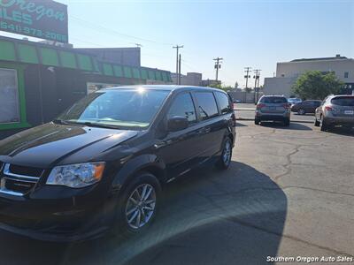 2015 Dodge Grand Caravan SE   - Photo 8 - Medford, OR 97501