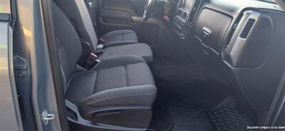 2017 Chevrolet Silverado 1500 LT Z71   - Photo 7 - Medford, OR 97501