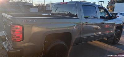 2017 Chevrolet Silverado 1500 LT Z71   - Photo 8 - Medford, OR 97501