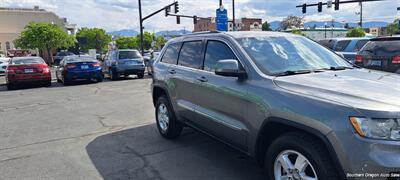 2013 Jeep Grand Cherokee Laredo X   - Photo 7 - Medford, OR 97501