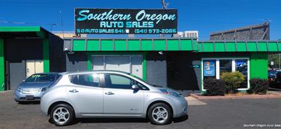 2011 Nissan LEAF SL Hatchback