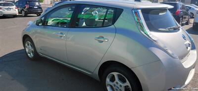2011 Nissan LEAF SL   - Photo 8 - Medford, OR 97501