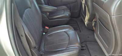 2013 Buick Enclave Leather   - Photo 10 - Medford, OR 97501