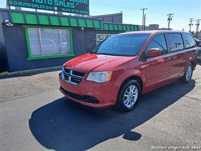 2013 Dodge Grand Caravan SXT   - Photo 8 - Medford, OR 97501