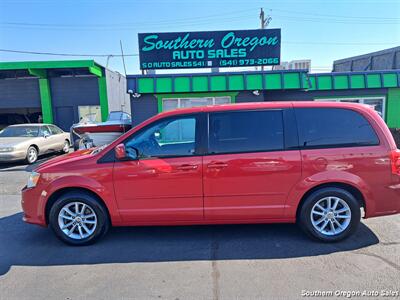 2013 Dodge Grand Caravan SXT   - Photo 1 - Medford, OR 97501