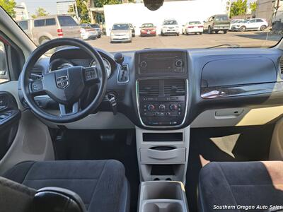 2013 Dodge Grand Caravan SXT   - Photo 6 - Medford, OR 97501