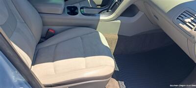 2014 Chevrolet Volt Premium   - Photo 2 - Medford, OR 97501