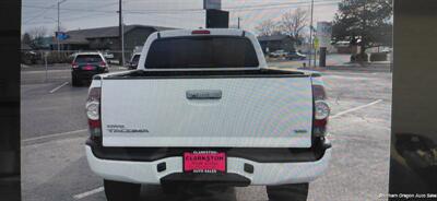 2011 Toyota Tacoma V6 - Photo 5 - Medford, OR 97501