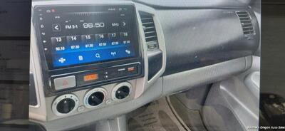 2011 Toyota Tacoma V6 - Photo 10 - Medford, OR 97501
