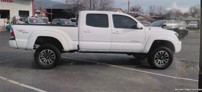 2011 Toyota Tacoma V6 - Photo 7 - Medford, OR 97501