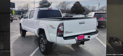 2011 Toyota Tacoma V6 - Photo 9 - Medford, OR 97501