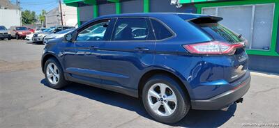 2017 Ford Edge SE   - Photo 2 - Medford, OR 97501