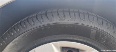 2007 Toyota Camry XLE V6   - Photo 8 - Medford, OR 97501