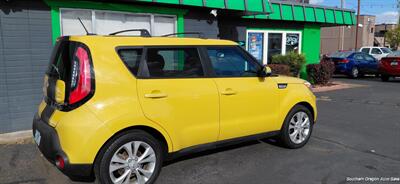 2014 Kia Soul EX   - Photo 2 - Medford, OR 97501