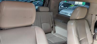 2013 Chevrolet Tahoe LTZ   - Photo 3 - Medford, OR 97501