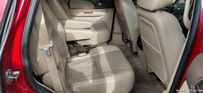 2013 Chevrolet Tahoe LTZ   - Photo 5 - Medford, OR 97501
