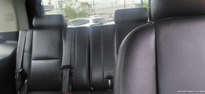 2014 GMC Yukon Denali   - Photo 11 - Medford, OR 97501