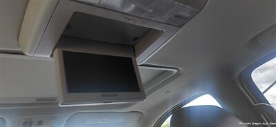 2014 GMC Yukon Denali   - Photo 8 - Medford, OR 97501