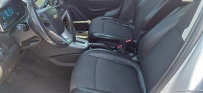 2016 Chevrolet Trax LT - Photo 2 - Medford, OR 97501