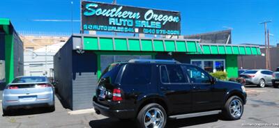 2009 Ford Explorer Limited - Photo 2 - Medford, OR 97501