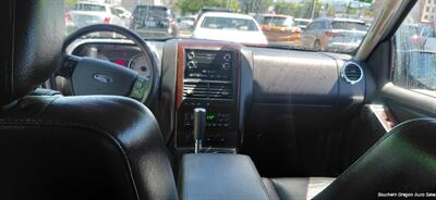 2009 Ford Explorer Limited - Photo 11 - Medford, OR 97501