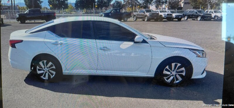 2019 Nissan Altima 2.5 S   - Photo 1 - Medford, OR 97501