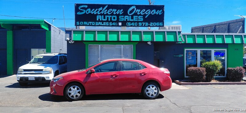 2016 Toyota Corolla LE   - Photo 1 - Medford, OR 97501