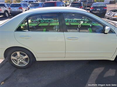 2005 Honda Accord Hybrid w/Navi   - Photo 4 - Medford, OR 97501