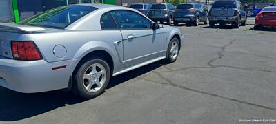 2001 Ford Mustang   - Photo 9 - Medford, OR 97501