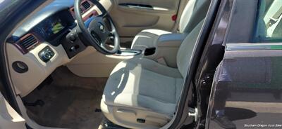 2009 Chevrolet Impala LT - Photo 6 - Medford, OR 97501